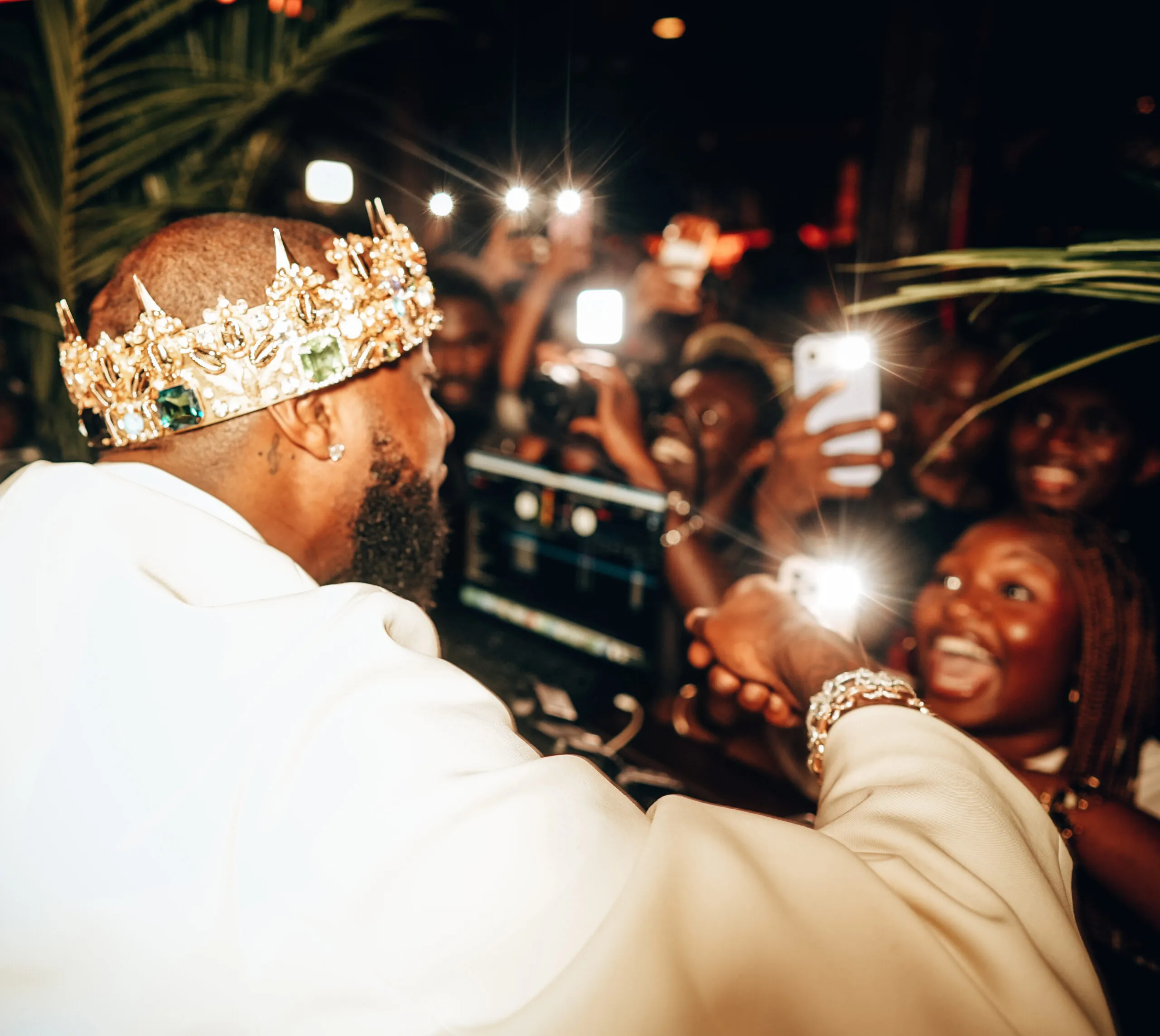 Davido Unveils Sixth Album ORIADÉ at Exclusive New York Listening Party — story image