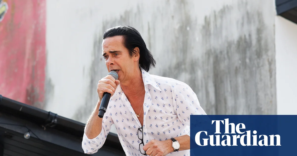 Nick Cave Delights Fans with Surprise Rooftop Gig in Brighton — story image